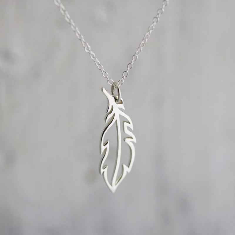 Feather pendent chain