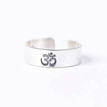 Load image into Gallery viewer, Classic Engraved Om Ring