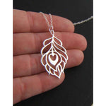 Load image into Gallery viewer, Peacock Feather Pendent Chain
