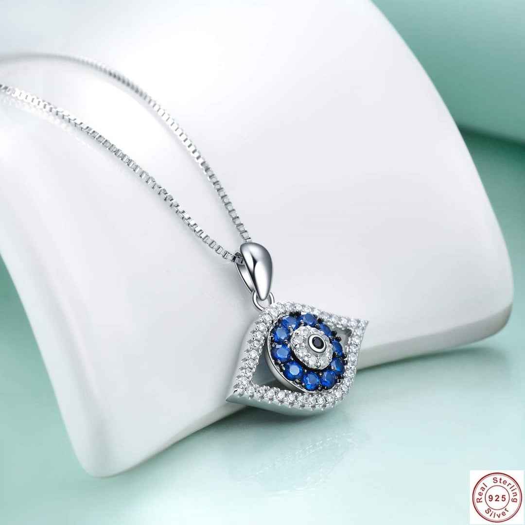 Silver evil eye necklace