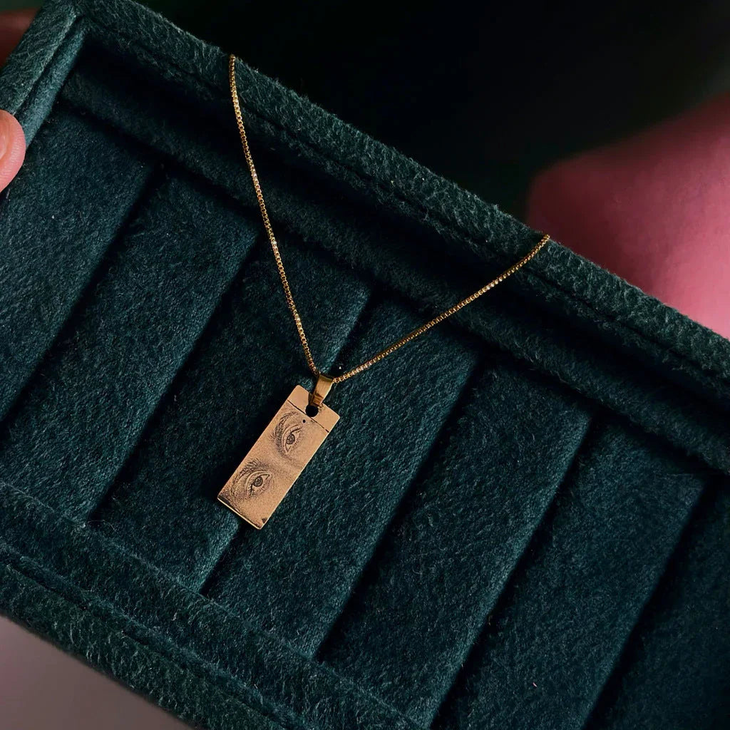 Eye customize photo pendant 92