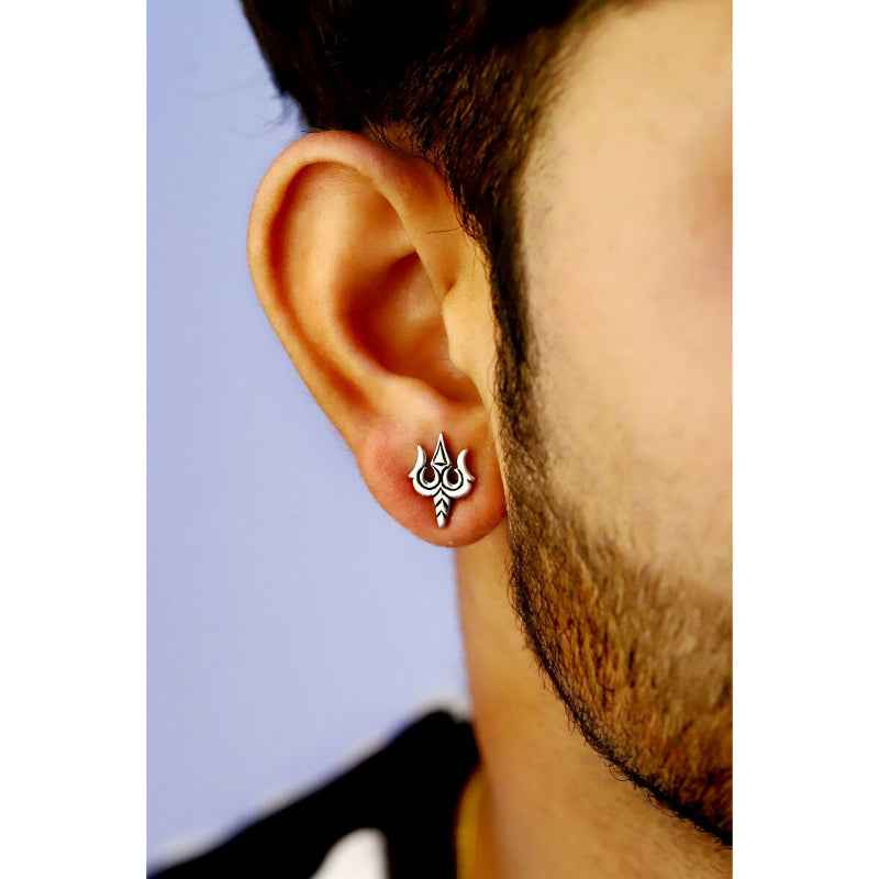 Silver trishul earring
