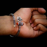Load image into Gallery viewer, New Stylish Trishul Bangle with Rudraksha
