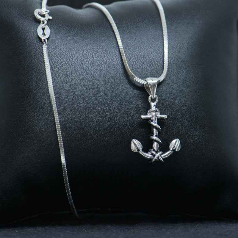 Anchor Pendent with Silver Chain