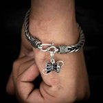Load image into Gallery viewer, Stylish Silver Bracelet With Damru Pendent
