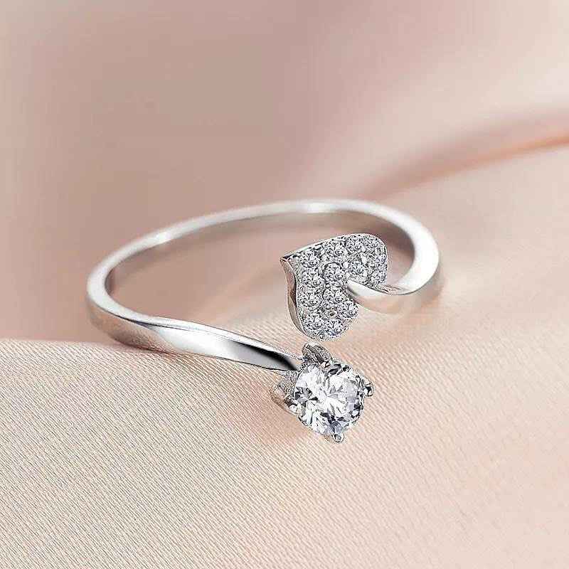 Shimmering heart diamond silver ring