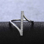 Load image into Gallery viewer, Unique Fashionable Diamond Ring
