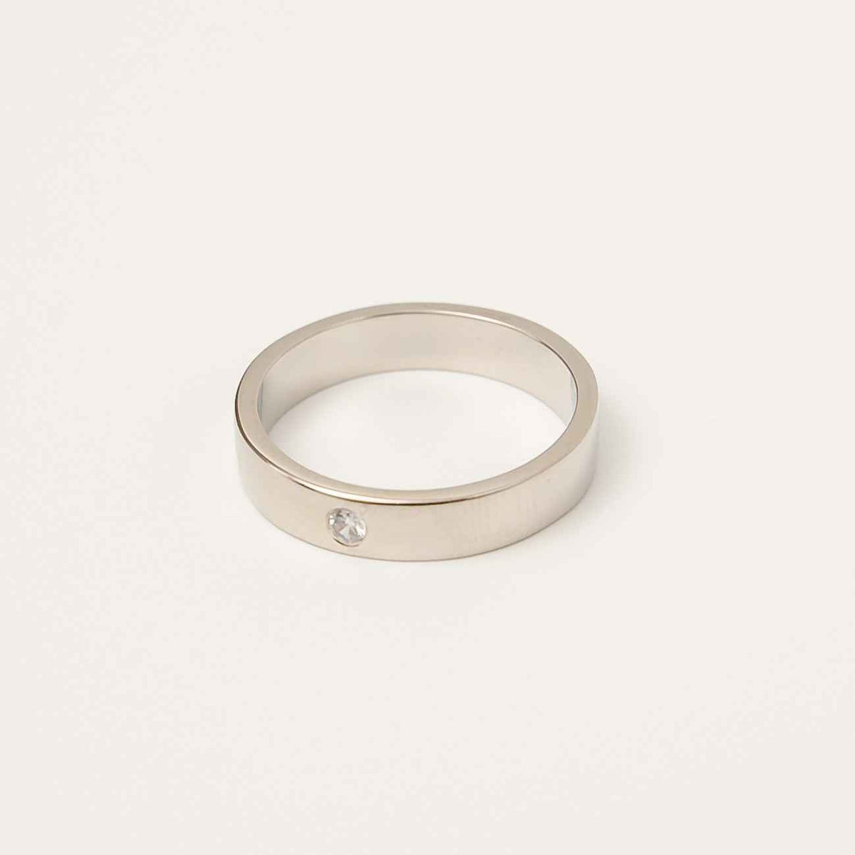 Round diamond solitaire wedding ring for men